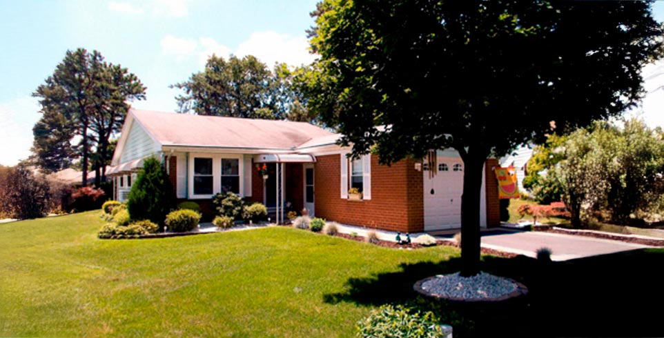 Crestwood Village Co-Op Four, Inc. A Beautiful 55 and Older Community in Manchester Township New Jersey Why Choose Crestwood Village Four?